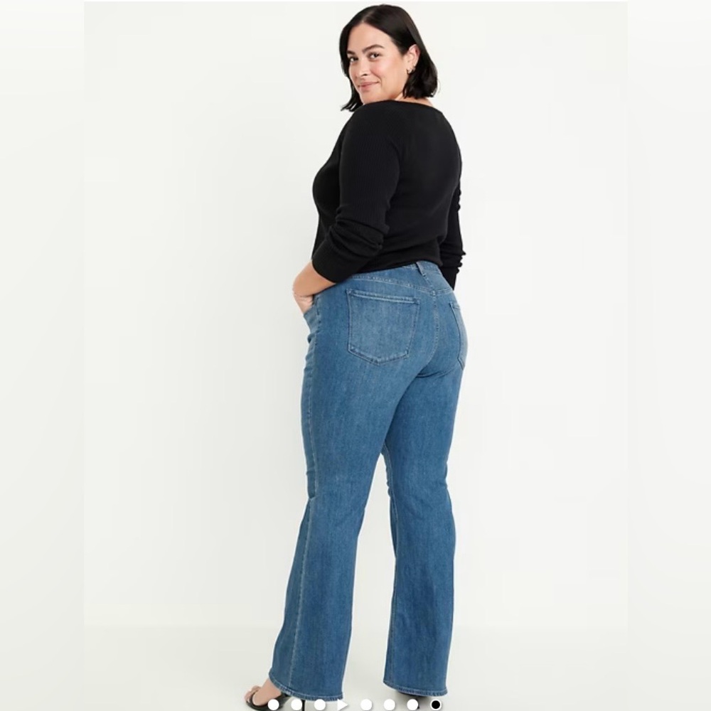 Old Navy High Waisted WOW Flare Jeans 18 Short